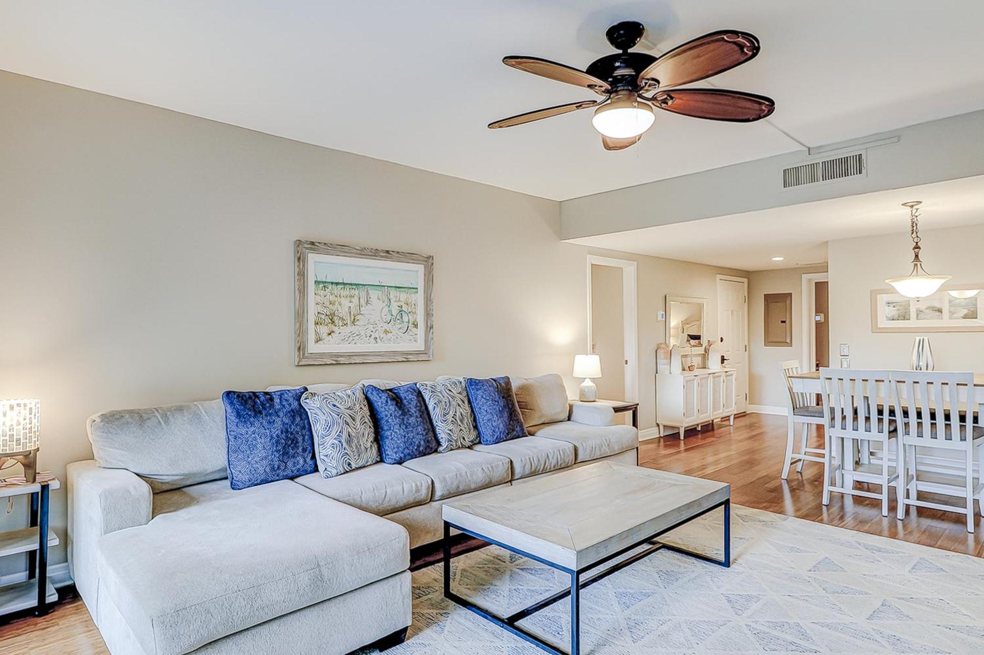 Village House Hilton Head Island Room photo