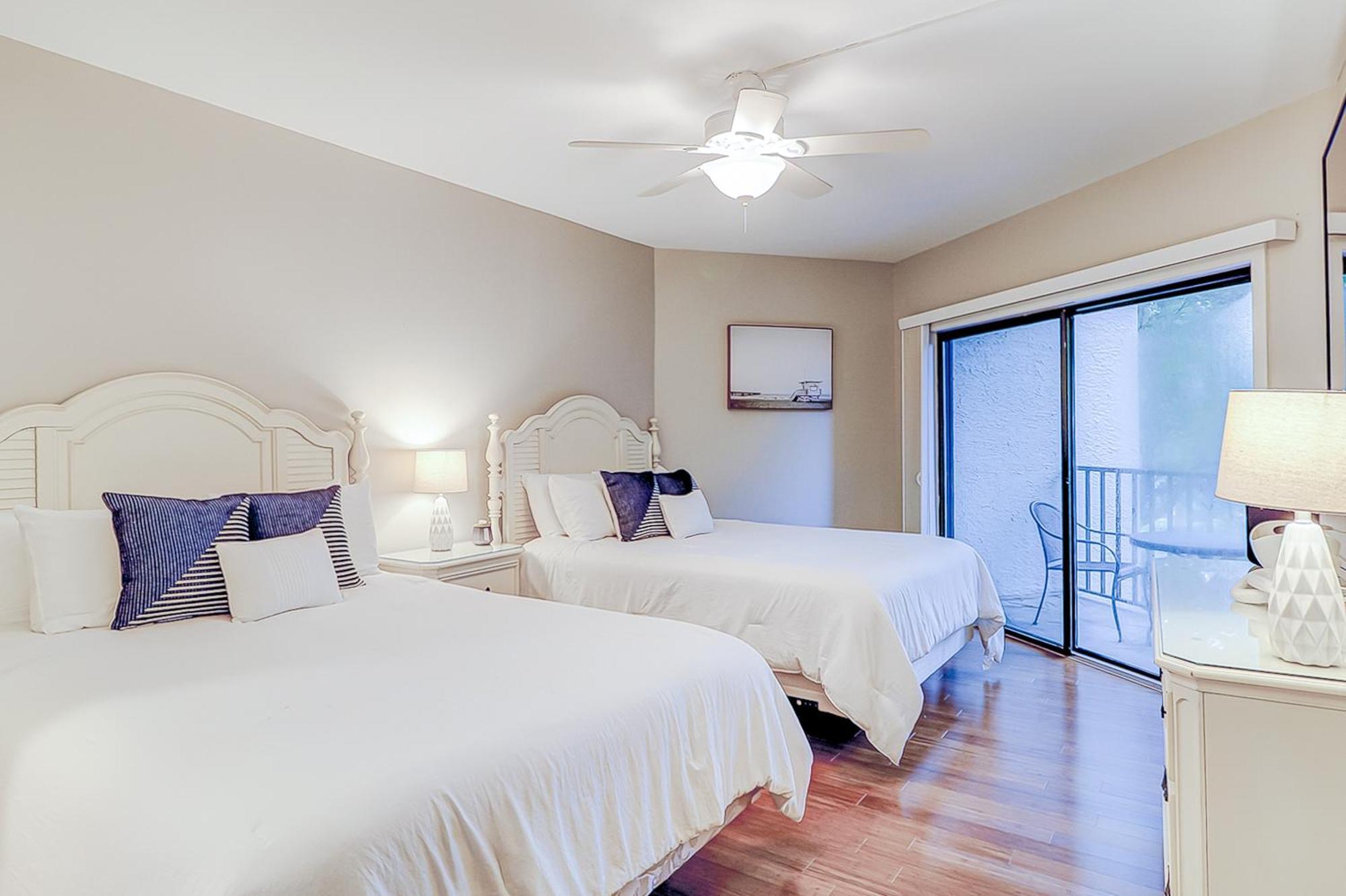 Village House Hilton Head Island Room photo
