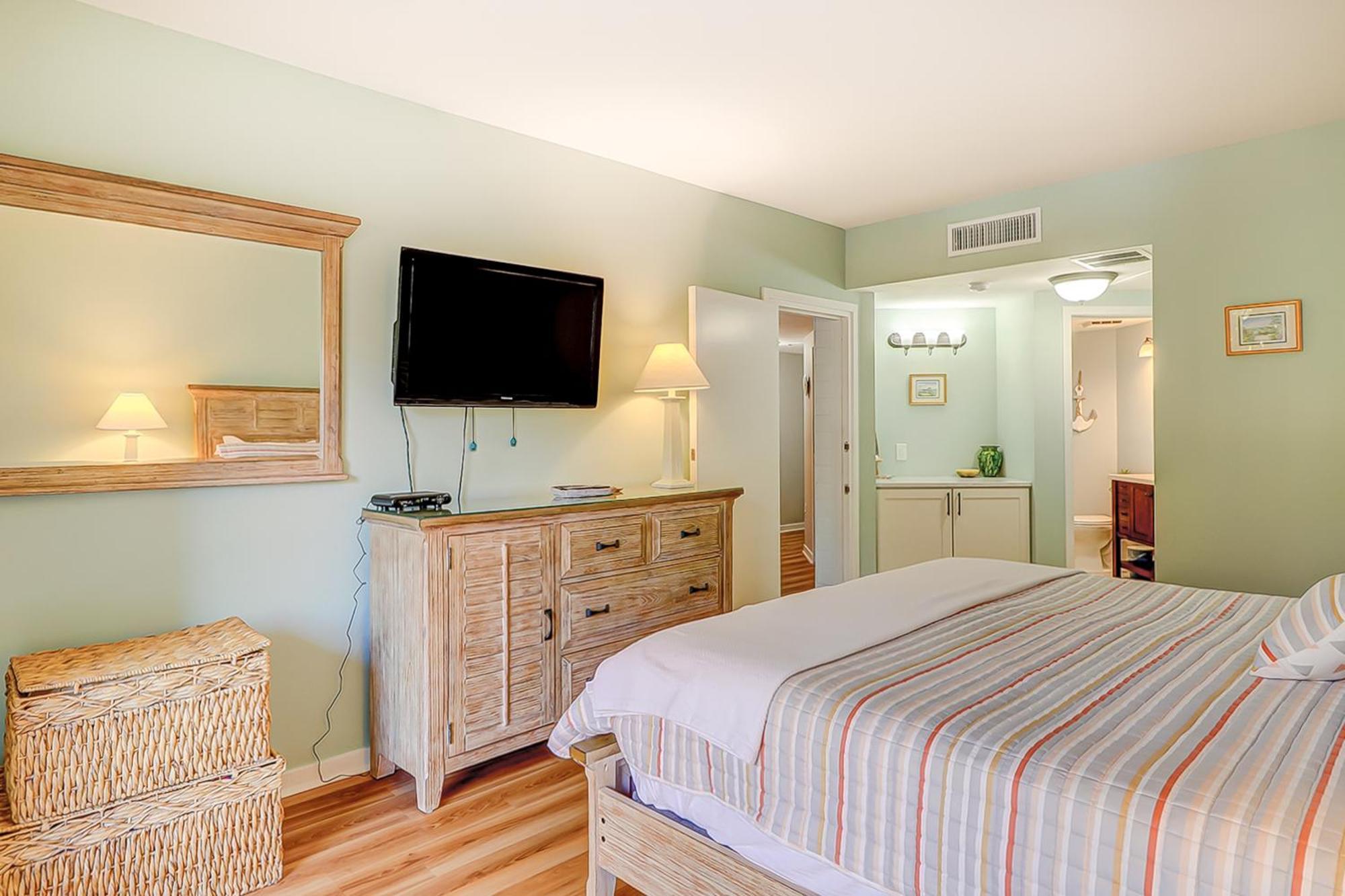 Village House Hilton Head Island Room photo